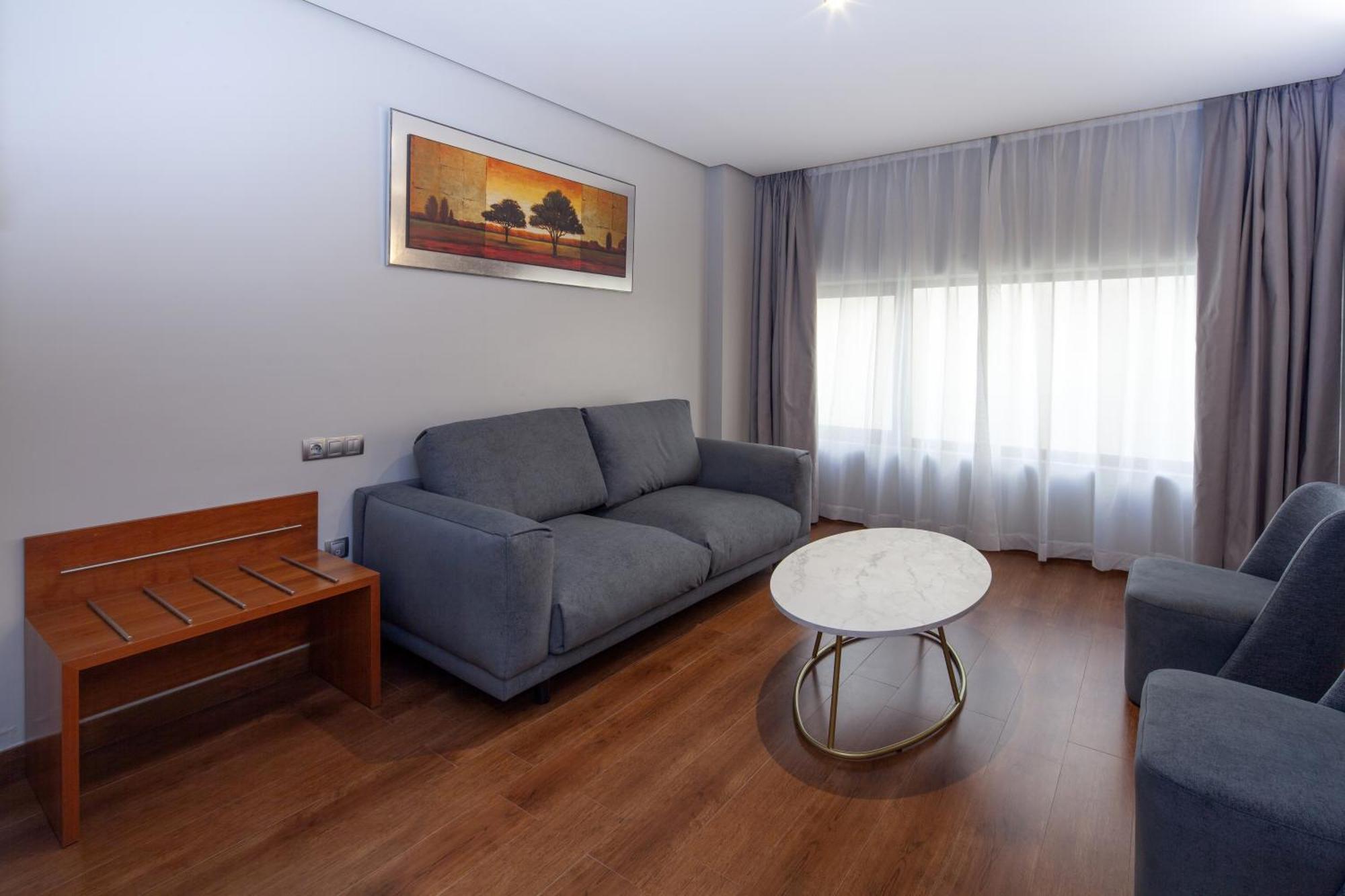 Leflet Sanlucar Hotel Sanlucar la Mayor Bagian luar foto